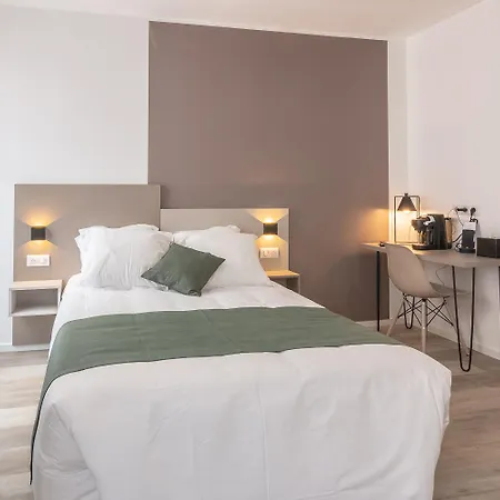 Alcove فندق نيس