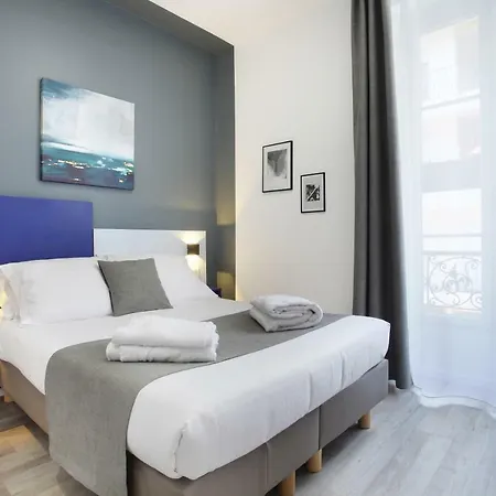 Alcove Hotell 3*