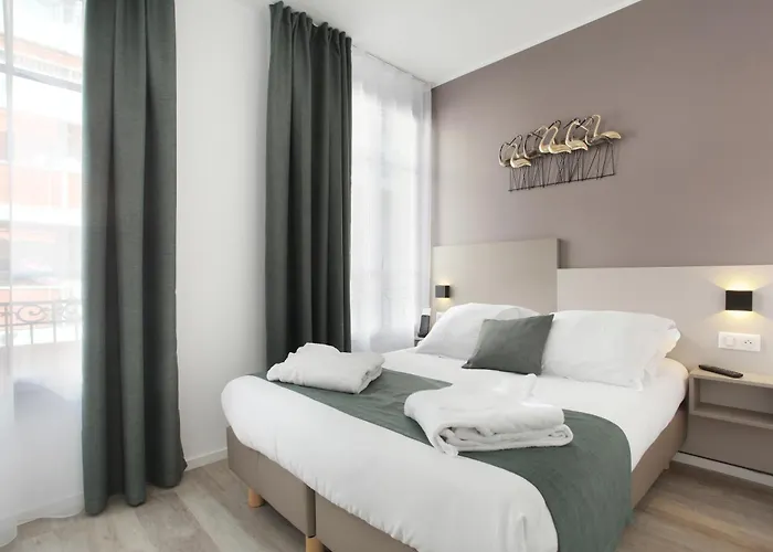 Szálloda Alcove 3*
