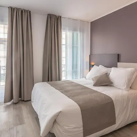 L'alcôve 3* Nice
